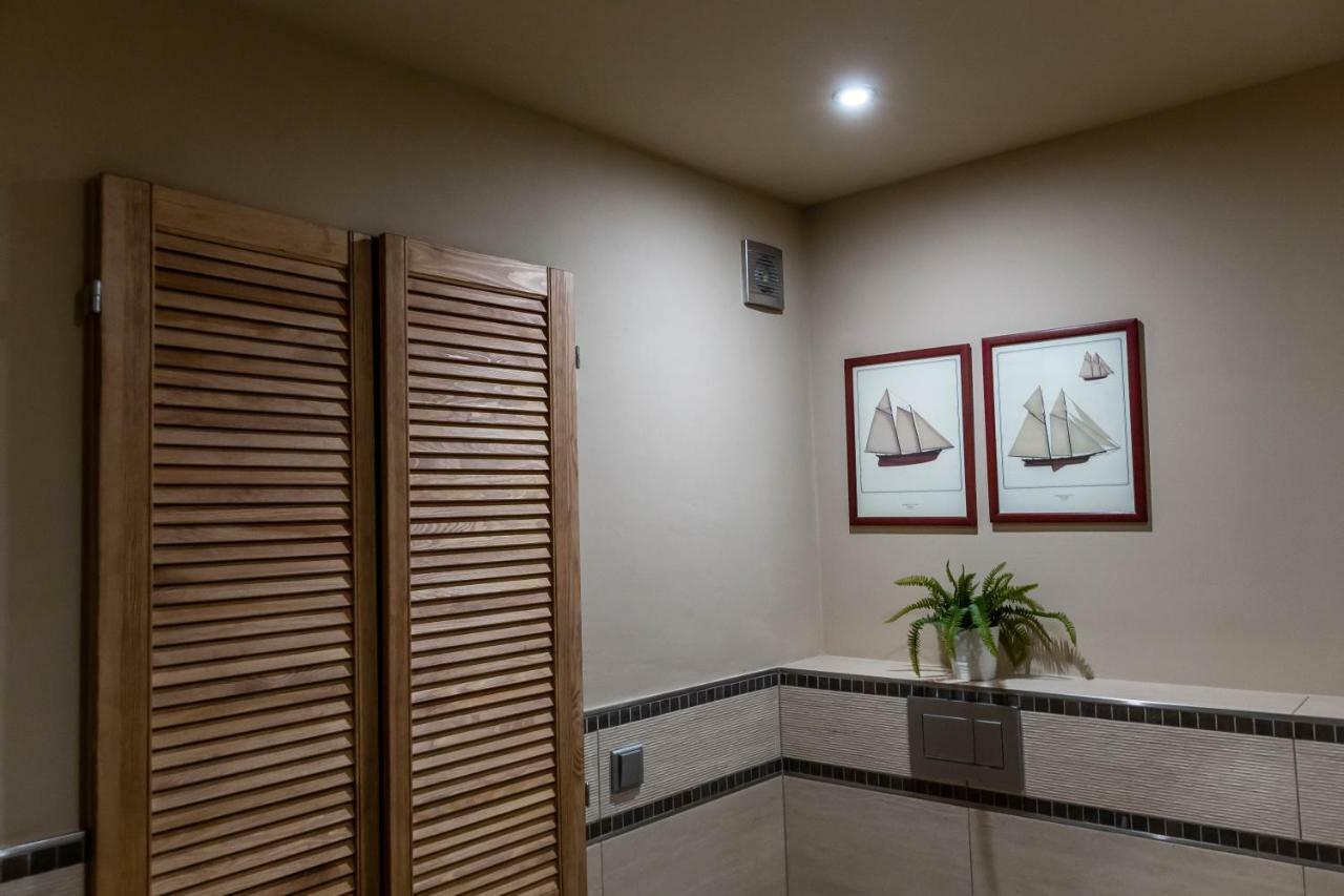 Apartman V Srdci Ceskeho Raje ยีชิน ภายนอก รูปภาพ