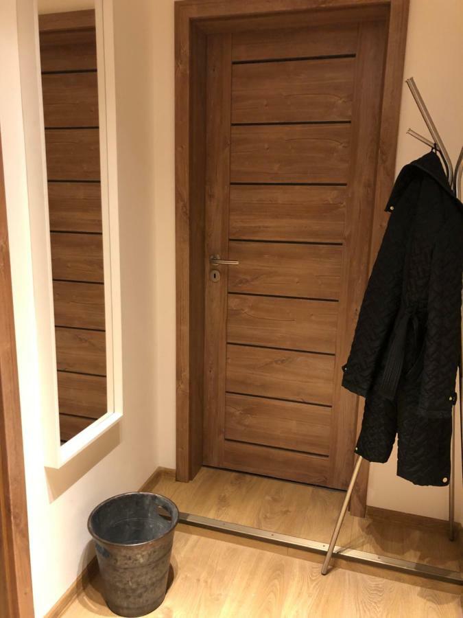 Apartman V Srdci Ceskeho Raje ยีชิน ภายนอก รูปภาพ