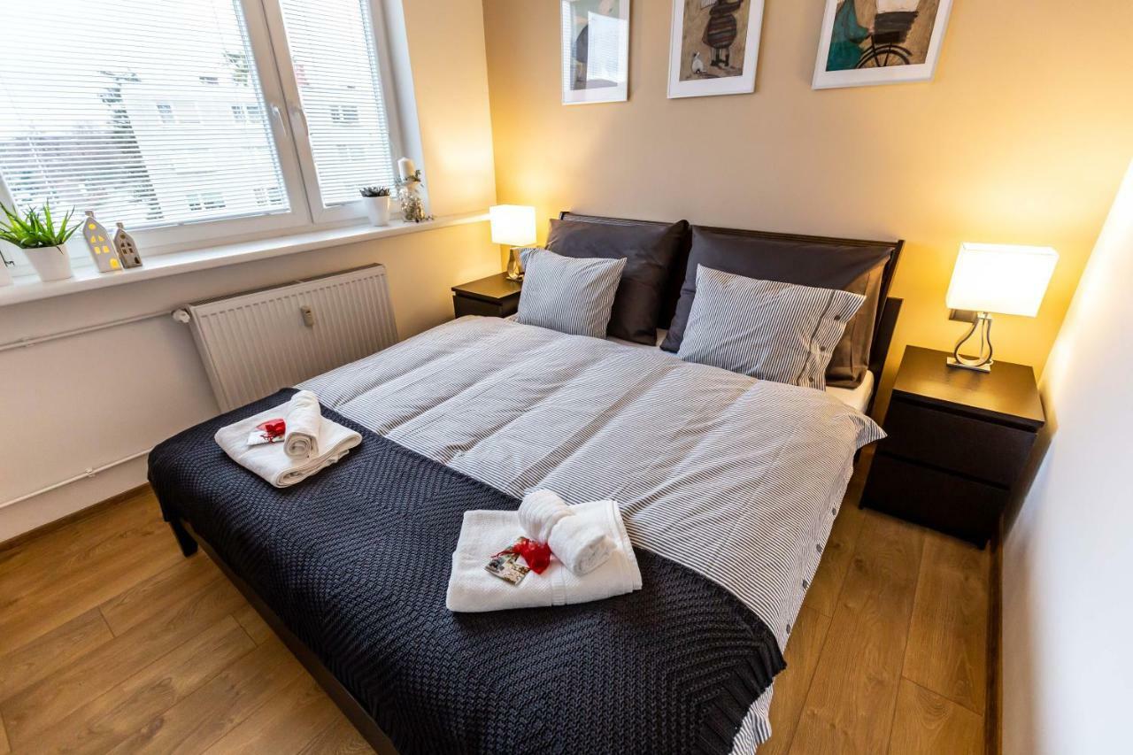 Apartman V Srdci Ceskeho Raje ยีชิน ภายนอก รูปภาพ